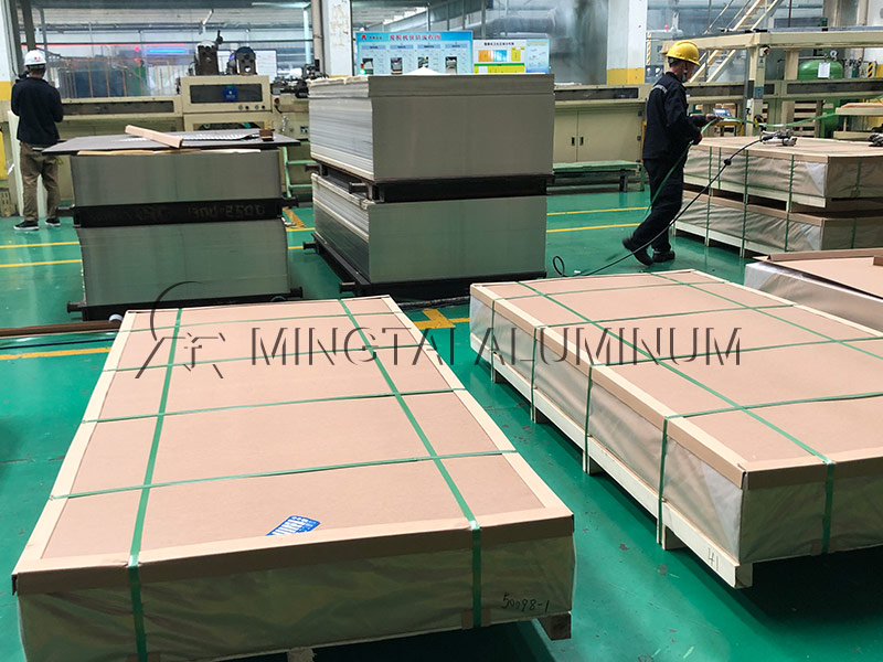 食品模具用鋁板對于中厚鋁板衛(wèi)生標(biāo)準(zhǔn)有啥要求？