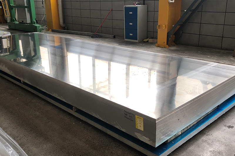 河南明泰鋁業(yè)模具鋁板原材料5052鋁板、6061鋁板